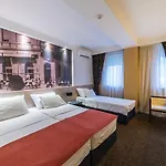 City Hotel Mostar 4*