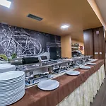 Hotell City Hotel Mostar 4*