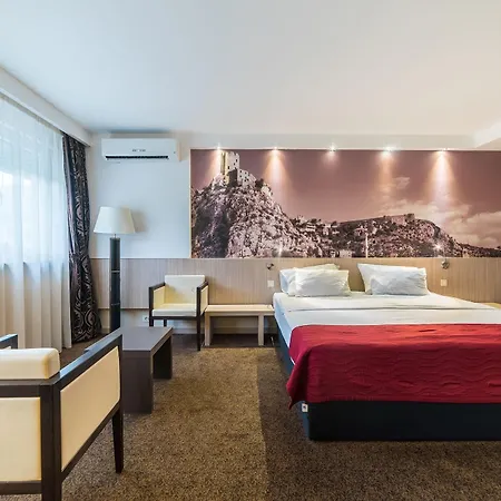 City Hotel Mostar 4*