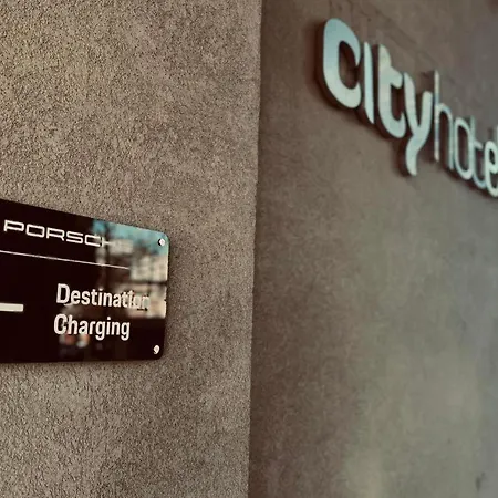 City Hotel Mostar מוסטר