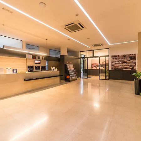 City Hotel Mostar מוסטר