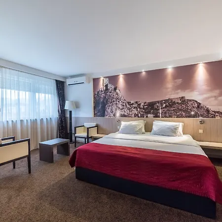 City Hotel Mostar מוסטר