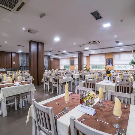 City Hotel Mostar 4* מוסטר