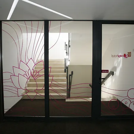 City Hotel Mostar מלון