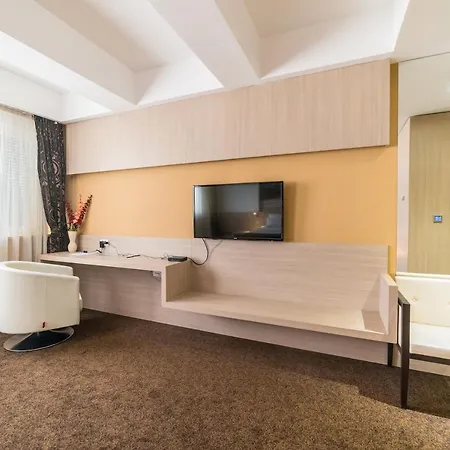 City Hotel Mostar Hotel 4*
