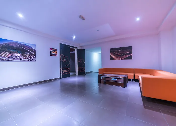 City Hotel Mostar 4*