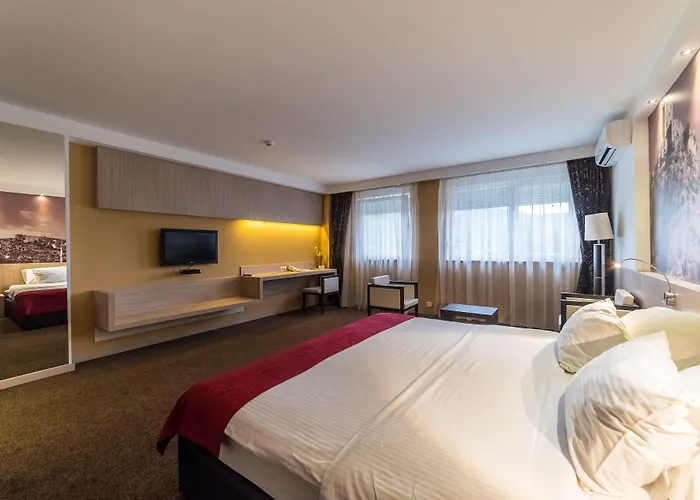 City Hotel Mostar Hotel 4*
