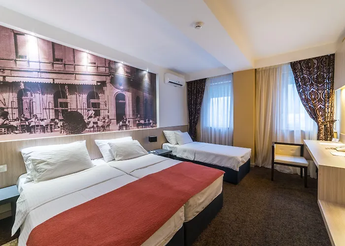 City Hotel Mostar 4*