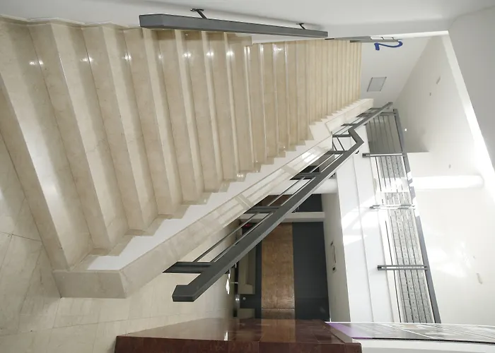 Hotel City Hotel Mostar 4*