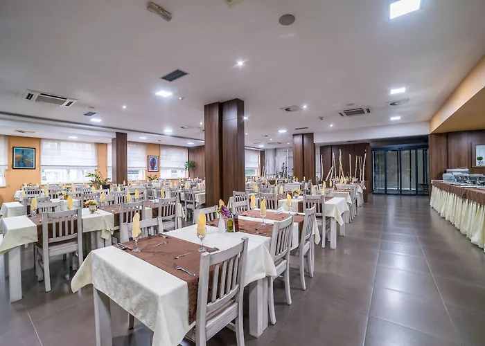 City Hotel Mostar 4*